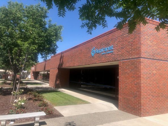 Prime 13,765 SF Commercial Office Building: 530 Kings County Dr, Hanford, CA 93230